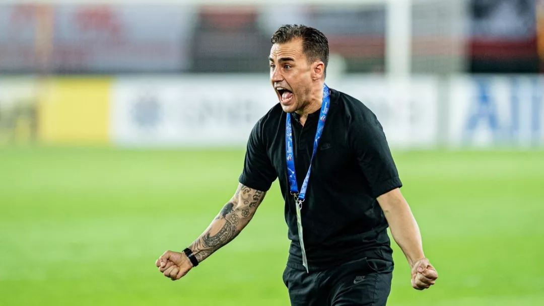 汉堡蓝白主场取胜，重返胜利道路