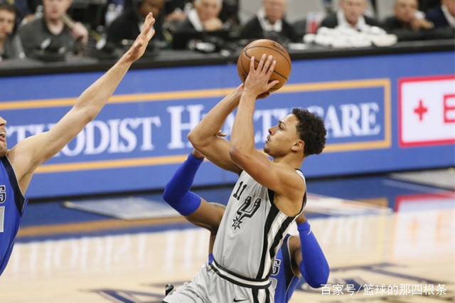 猛龙背靠背战胜小牛继续保持不败(猛龙反击) 猛龙背靠背战胜小牛继续保持不败(猛龙反击)