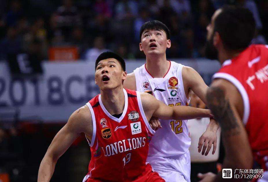 关于广东德比广州富力主场擒杀深圳佳兆业取得一线优胜的信息